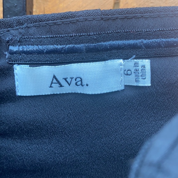 💜 Party romper with purple flowers 💜 - Picture 2 of 10